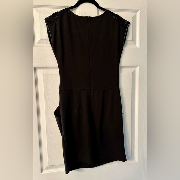 COLLECTIVE CONCEPTS Size S Black Little Black Dress Lace Zipper Trim Accents - Picture 5 of 13